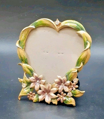 Heart shaped ornate - ornate, jewelled
