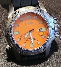 Timex WR200M  Quartz Watch.Rotating Bezel.Few Scratches On Glass But Looks Great