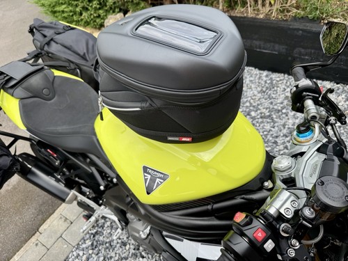 Genuine triumph speed triple - genuine,
