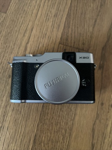 Fujifilm x20 12mp compact - fujifilm,