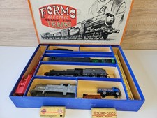 Formo Trains boxed black 0-6-0 loc with tender, etc (OO gauge) Graham Farish