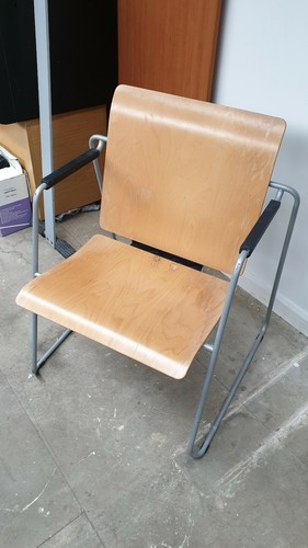 Metamorphic convertible chair