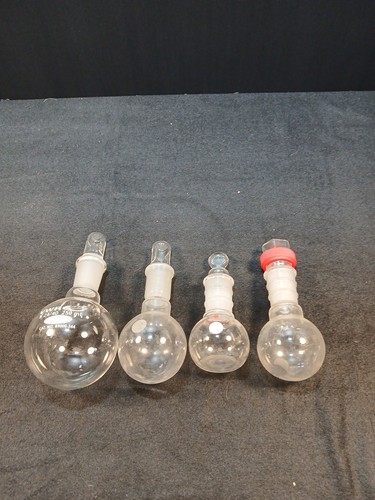 Lot glass lab flasks - of,
