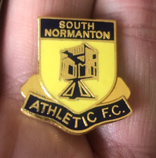 NON LEAGUE OLD SOUTH NORMANTON ATHLETIC F.C. CREST  ENAMEL PIN BADGE