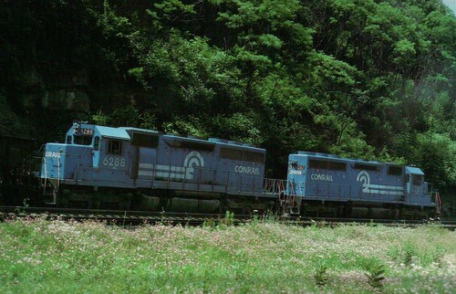 Conrail horse shoe curve - curve, near
