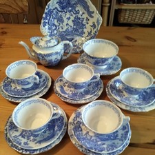 Royal Crown Derby Aves Teaset
