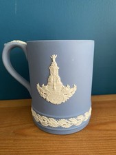 Vintage Wedgwood Blue Jasper Christmas Tankard 1979 Buckingham Palace 11cm Tall