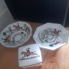 Collector Coalport & Wedgewood Hunting Scene Bone China small dish & Trinket Pot