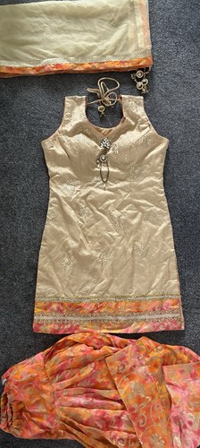 Indian asian salwar suit - indian/asian,