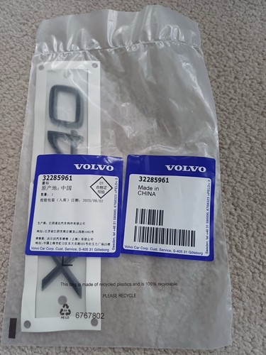 Genuine volvo xc40 black - genuine,