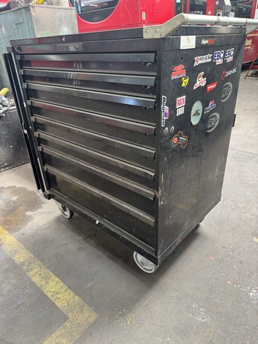 Rolling tool chest - xl,