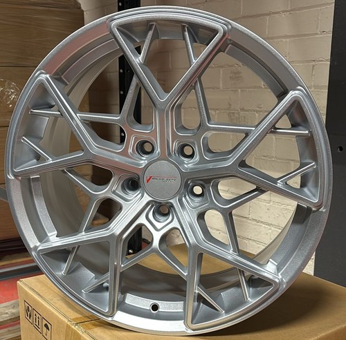 Audi mk2 2007 - 18",