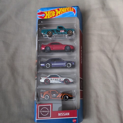 Hot wheels nissan - wheels,