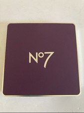 No7 A Touch of Glamour Face &