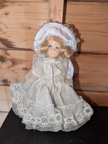 Small haunted doll - doll, hayley
