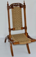 ANTIQUE VICTORIAN MAHOGANY CAMPAIGN FOLDING RATTAN DECK CHAIR