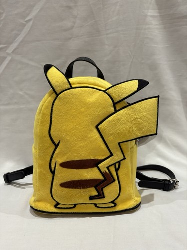 Official pokemon pikachu - official,