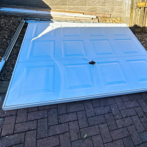 White single tilt garage - white, tilt-up