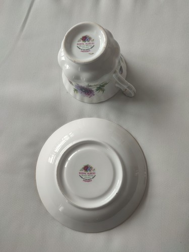 Royal albert fine bone china - fine,