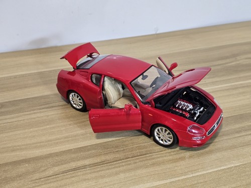 Bburago maserati 3200 gt - 1/18,