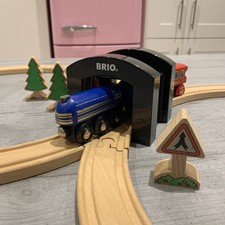 BRIO Train Set Wooden Track Tunnel Mountain Trees Carriage Carousel Train 120330