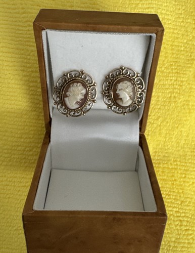 Vintage pair 9ct - of, gold