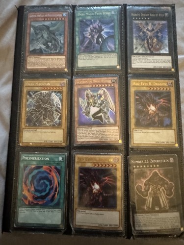 Binder collection - yu-gi-oh,