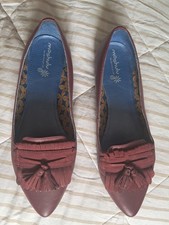 Moshulu Burgundy Leather Slip On Shoes -Olive-  size 7 small- only worn once 