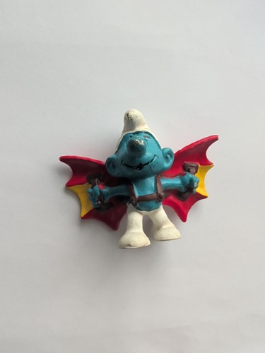 Hang gliding smurf peyo - hang,