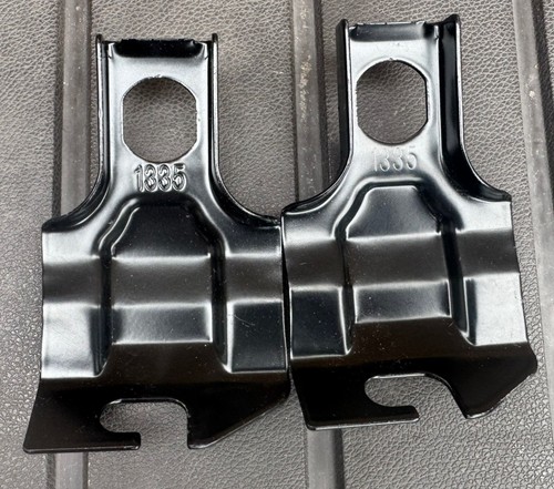 Thule metal bracket - , number