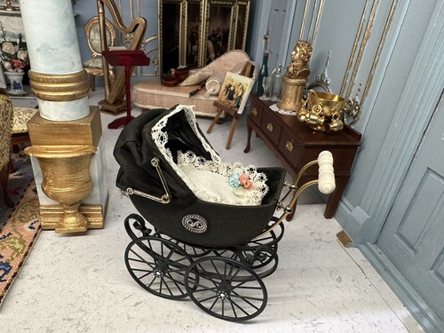 12th scale dolls house - 1/12th,