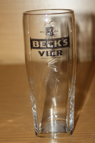 Collectable breweriana pint - breweriana,