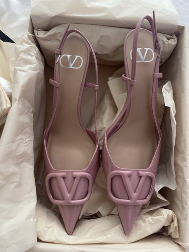 Valentino garavani logo - valentino,
