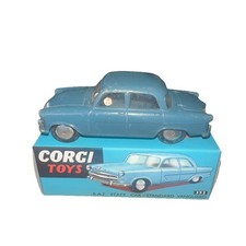  Corgi 352 Standard Vanguard