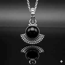 925 Sterling Silver Cabochon Onyx Ladies Pendant Necklace Art Deco