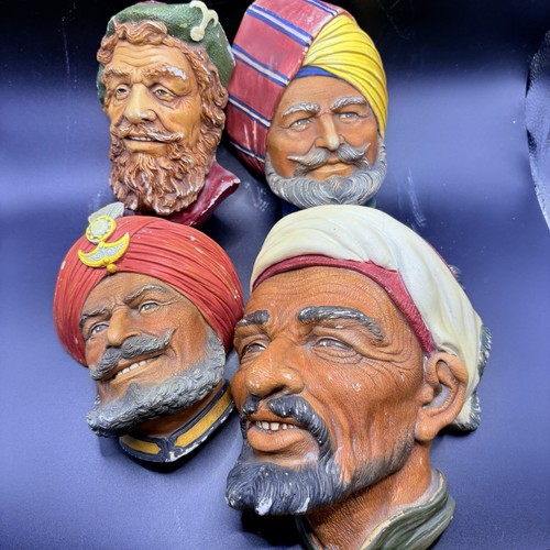 Lot chalkware head wall - of,