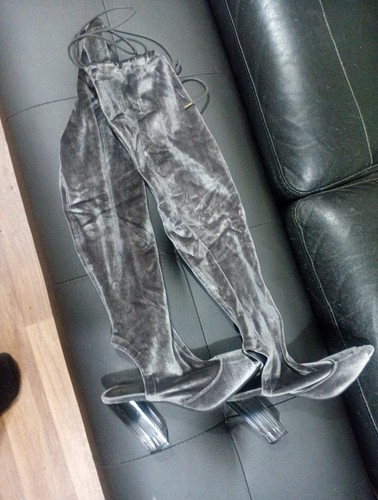 New grey velvet - new,
