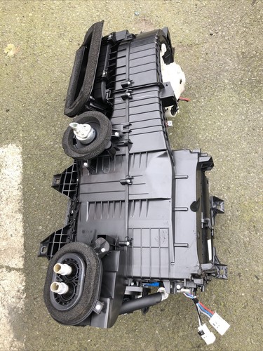 Land rover defender l663 - land,