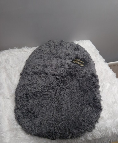 Grey shaggy faux - grey, oval