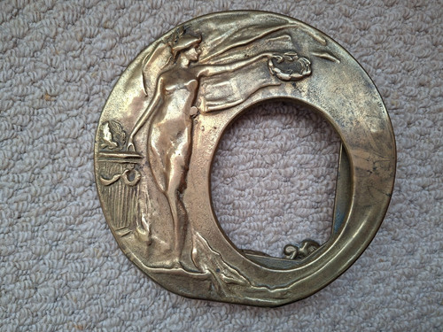 Used round brass picure frame - used,