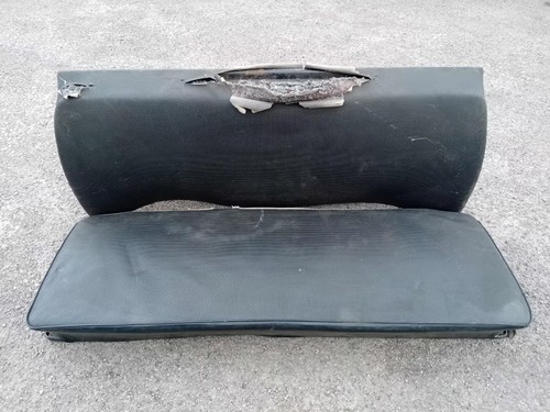 Type rear seat - 3, notchback