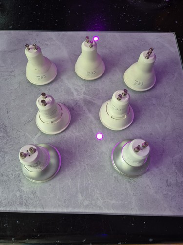 Various light bulbs all used - 7,