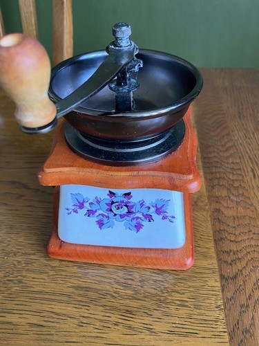 Vintage ceramic and wooden
