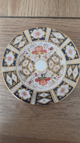 Royal crown derby - crown, traditional
