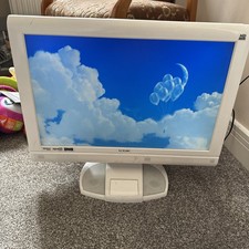 Logik 22” LCD TV And DVD Player And Remote