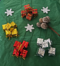 Christmas Wreath and Present