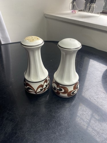 Large vintage salt pepper - large,