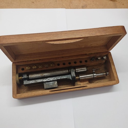 Incomplete watchmakers set - watchmakers, for