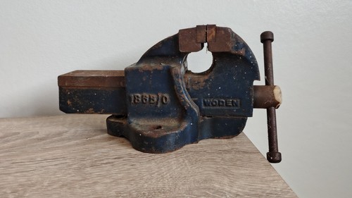 Vintage woden cast iron bench - cast,