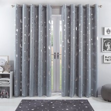 Eyelet blackout curtains for
